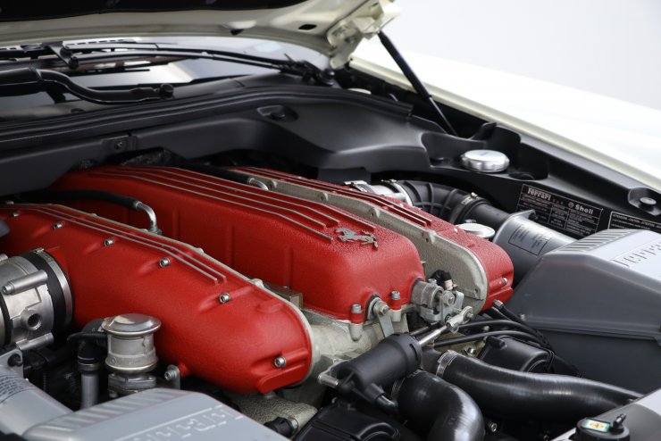 フェラーリ 612 SCAGLIETTI F1 正規ディーラー車 七宝焼エンブレム