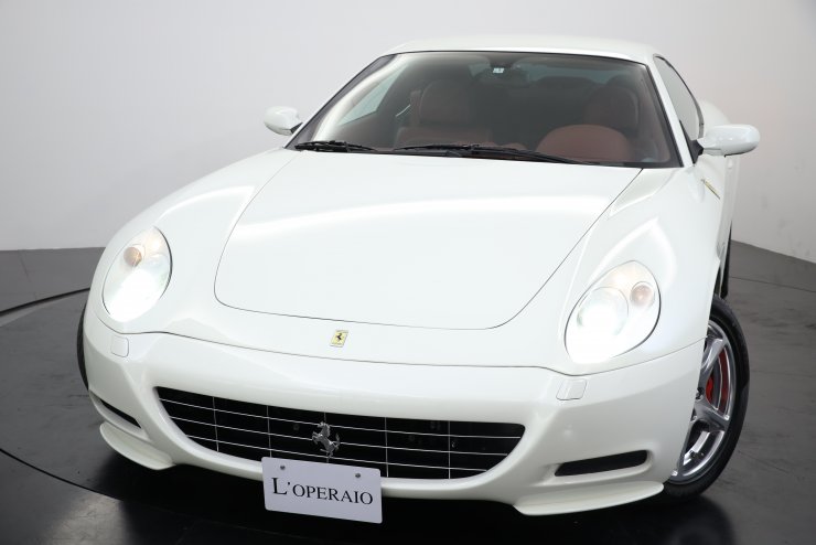 フェラーリ 612 SCAGLIETTI F1 正規ディーラー車 七宝焼エンブレム