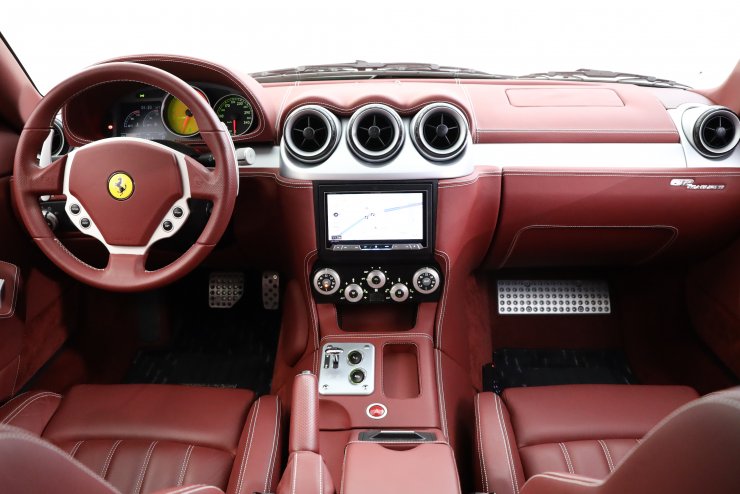 フェラーリ 612 SCAGLIETTI F1 正規ディーラー車 七宝焼エンブレム