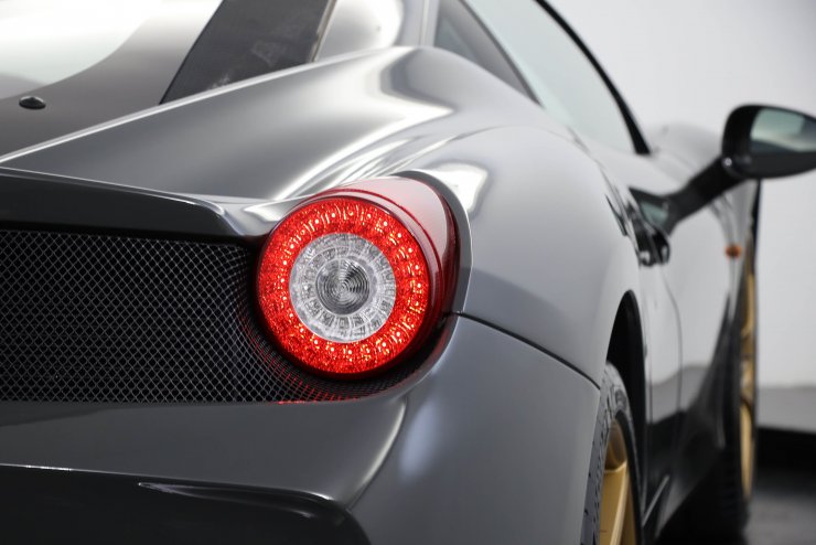 フェラーリ 458 458Speciale F1 DCT 正規ディーラー車 カーボン