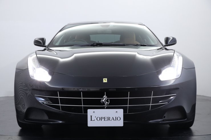 中古・フェラーリ　コンディショナー バッテリーコンディショナー