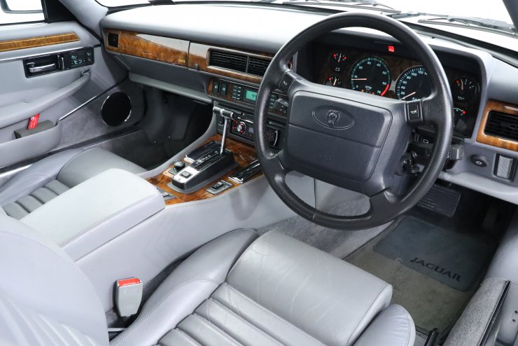 ジャガー XJ-S V12 Coupe 後期モデル パウォールナットインテリア