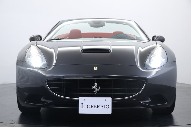 フェラーリ カリフォルニア F1 DCT ロベルタ製フロントリフティング