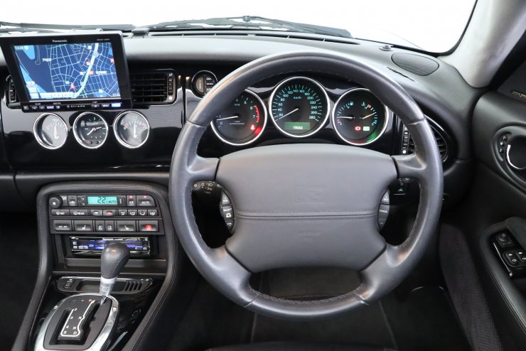 ジャガー XKR Convertible ブラックナイト 25台特別限定車