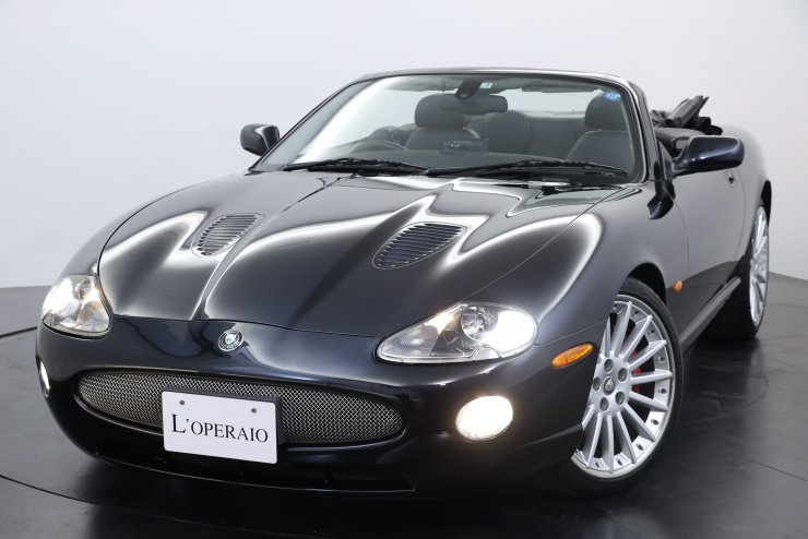 ジャガー XKR Convertible ブラックナイト 25台特別限定車