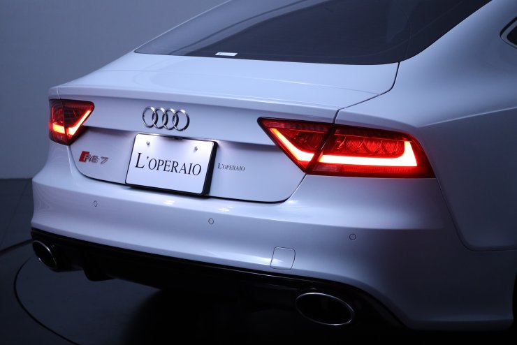 アウディ RS7スポーツバック 4.0 プレセンスPKG 純正21インチAW5