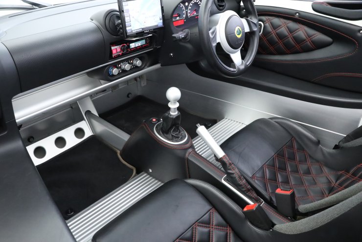 ロータス エキシージ S Roadster 3.5 15年MODEL 6MT レースパック