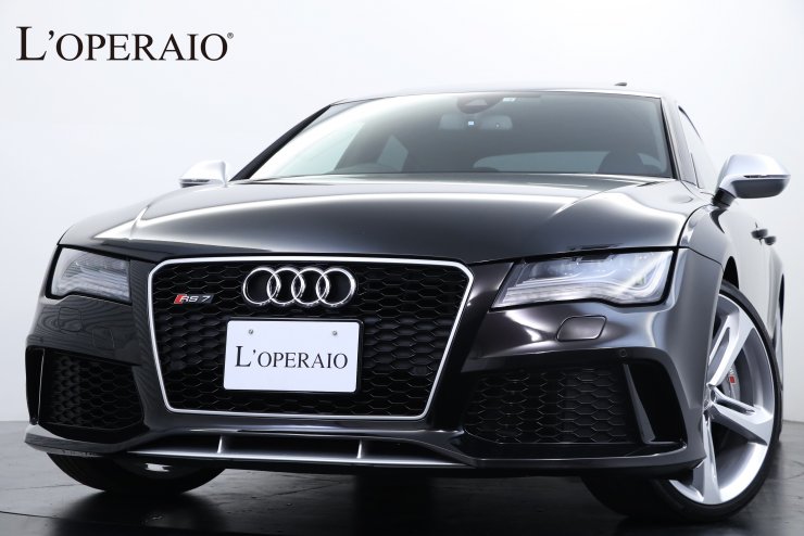 アウディ RS7スポーツバック 4.0 カーボンブレーキ サンルーフ