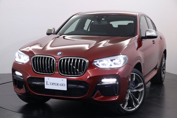 BMW X4 M40i 現行モデル 有償外装色 harman/kardonサウンド