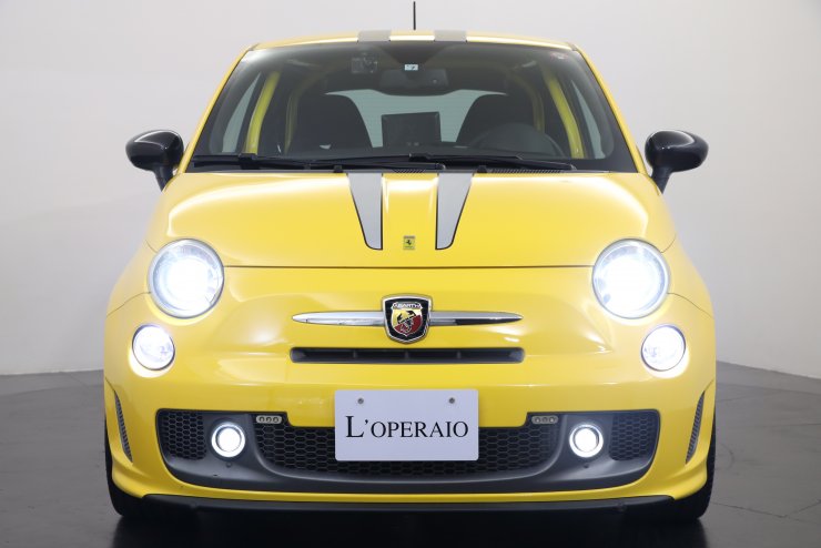 アバルト 695トリブートフェラーリ ジアッロモデナ299台限定 ブラック