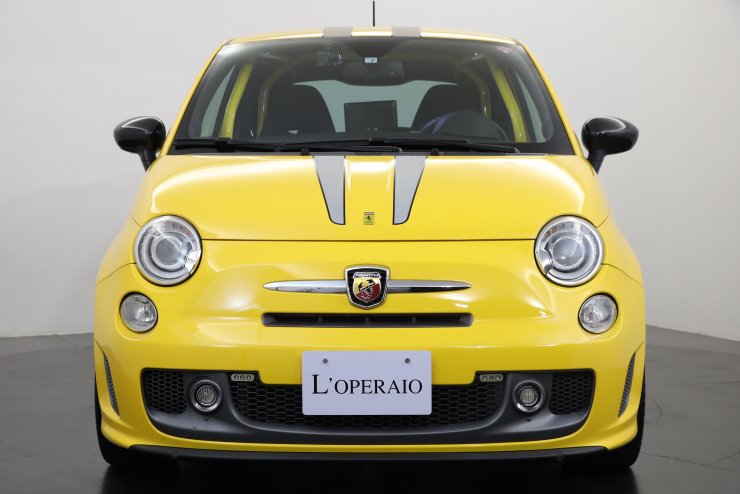 アバルト 695トリブートフェラーリ ジアッロモデナ299台限定 ブラック