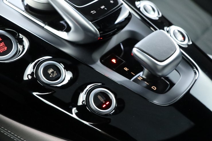 内装パーツ 商品純純正メ型AMGシュトレマクターバーサインホテルA2182600000 2A35-オリジナルのタイトルを表示 新品 純正 メルセデス AMG シフトノブ 車両詳細 | TOPRANK