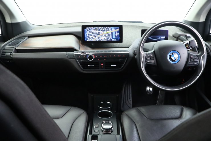 BMW i3 レンジエクステンダー装備車 BMW iインテリア・デザインSUITE