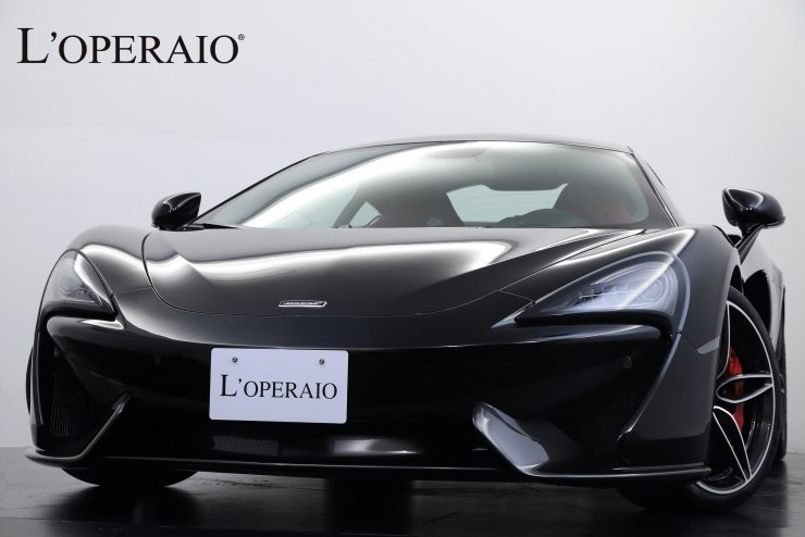 マクラーレン 570S Coupe ブラック×レッドレザーバイマクラーレン