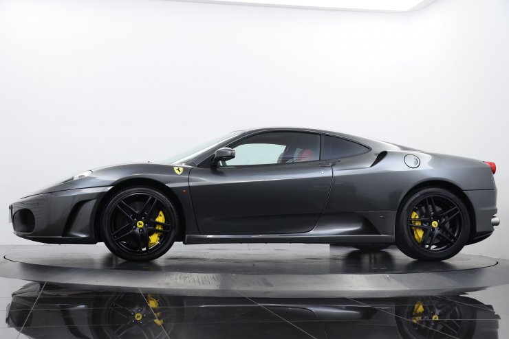 Ferrari フェラーリ 純正 オーディオヘッドユニット 正規輸入車 F430 Ferrari フェラーリ 純正 オーディオヘッドユニット 正規輸入車