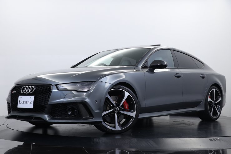 アウディ　RS7 純正 アウディ RS7スポーツバック Performance 4.0 後期 カーボン