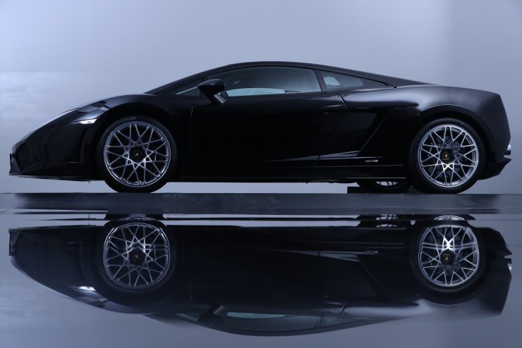 ランボルギーニ ガヤルド LP560-4 e-gear 4WD 正規ディーラー車