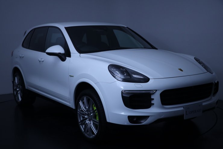 ポルシェ カイエン(Type958) Cayenne S E-Hybrid Platinum