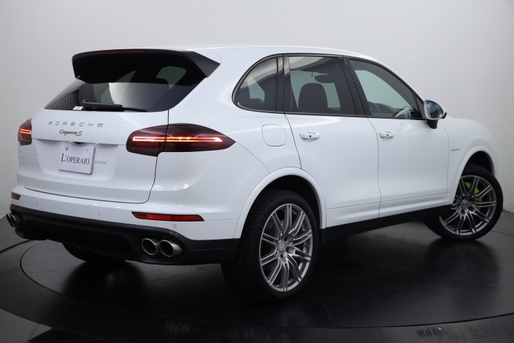 ポルシェ カイエン(Type958) Cayenne S E-Hybrid Platinum