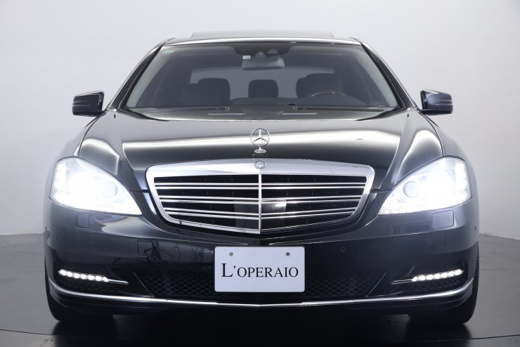 ベンツSクラス　後期グリル　ナイトビュー有 即日発送 W222 フロント グリル ナイトビュー無 マットブラック