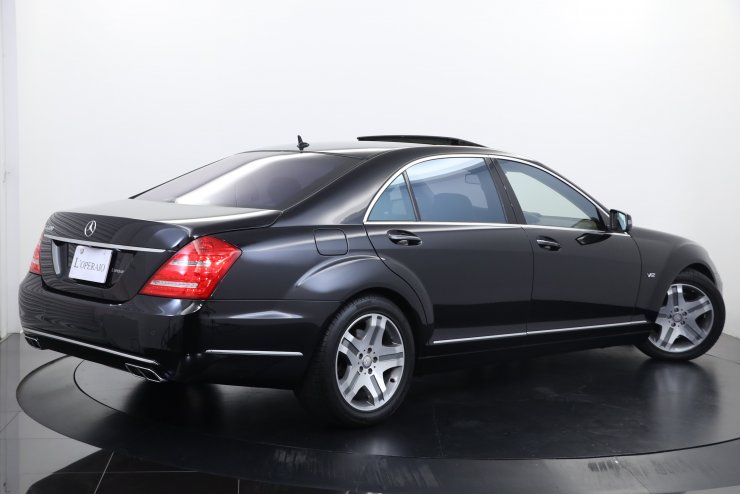 ベンツSクラス　後期グリル　ナイトビュー有 guparts_bz133-gri-h