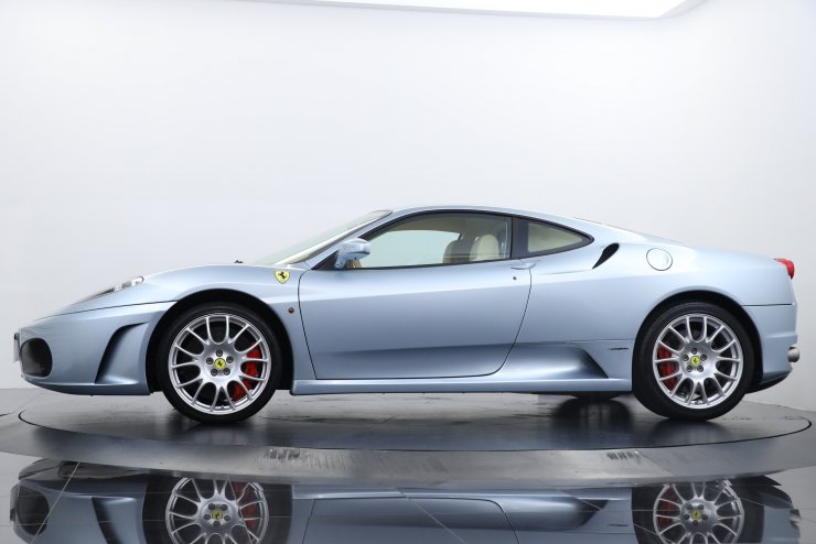 フェラーリ F430 F1 正規ディーラー車 走行3,000km カーボンセラミック