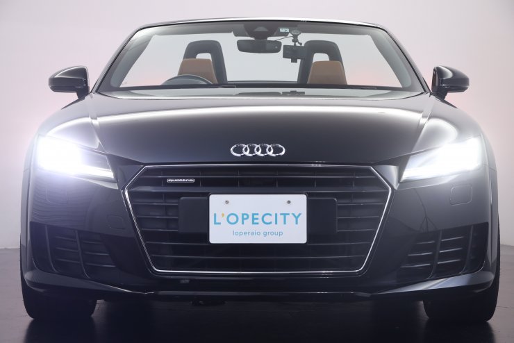 Audi TTロードスター 幌リモートオープン、車に乗る前にオープンに♪ アウディ ソフトトップ/幌 TT/8S ロードスター キャンバス