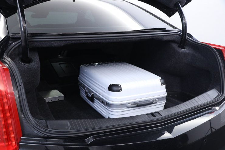 キャデラック CTS エレガンス サンルーフ ROHANA20インチブラックAW