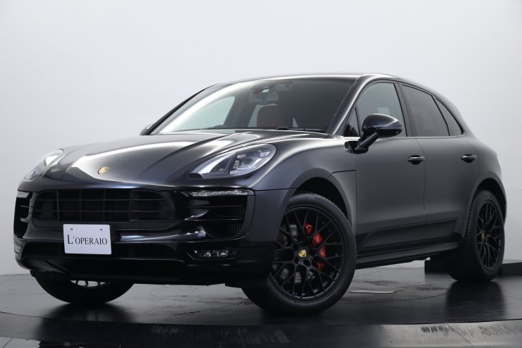 ポルシェ マカン GTS PDK レッドレザー PDLS エアサスペンション
