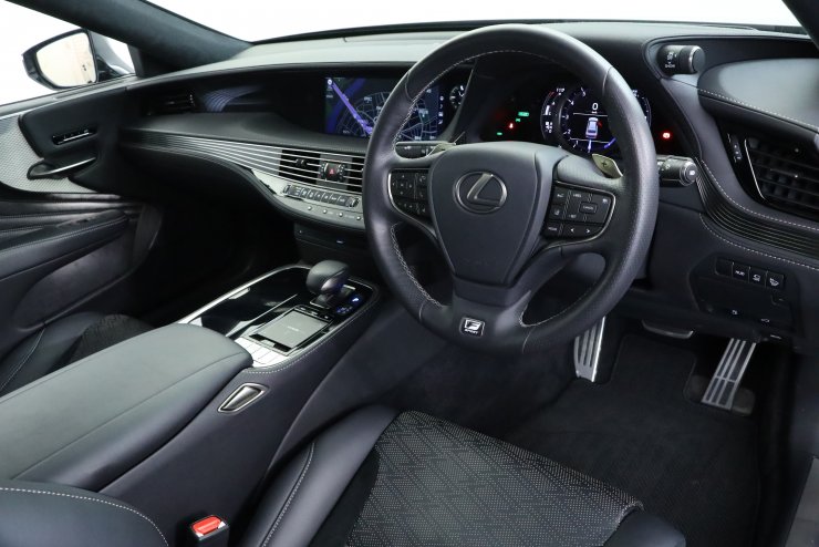 レクサス LS 500h Fスポーツ ムーンルーフ デジタルインナーミラー