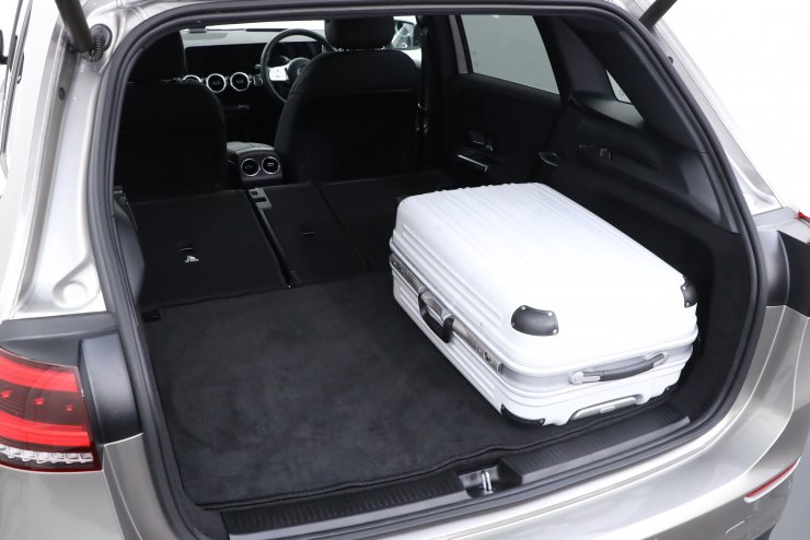メルセデスベンツ Bクラス B180 AMG-Line 現行モデル ワンオーナー 