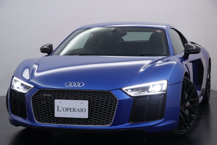 アウディ R8 5.2 FSI V10 Plus Quattro カーボンセラミックブレーキ 