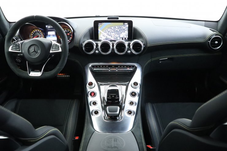 メルセデスベンツ AMG GT S 左ハンドル AMGダイナミックPKGプラス