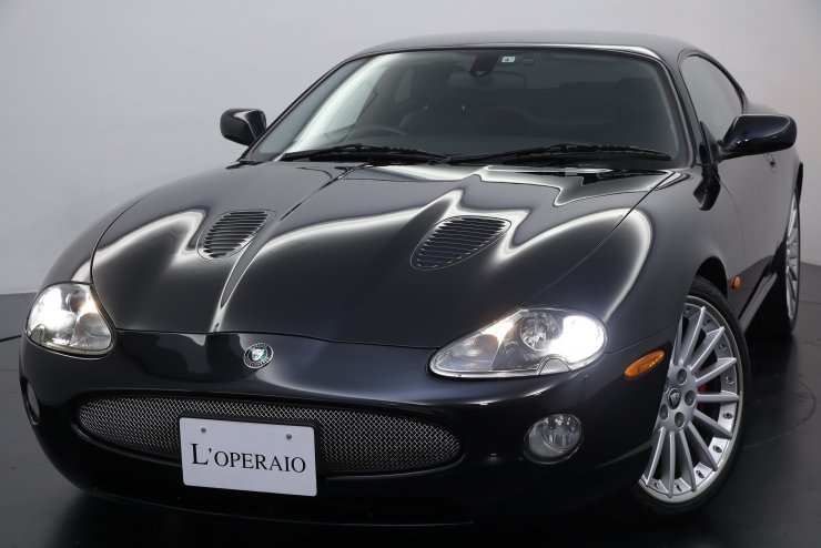 ジャガー XKR Black knight 25台限定 アルミニウムインテリアパック 3
