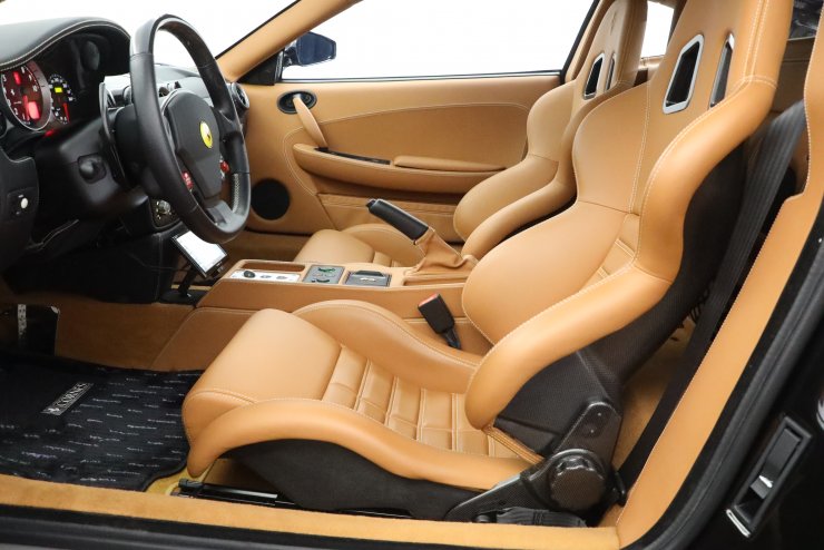 フェラーリ F430 F1 クオイオレザー カーボンレーシングシート 