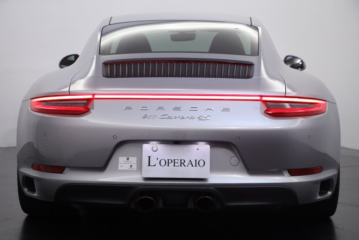 ポルシェ 911 カレラ　1/8　　ポケール社製シルバー新品110万円 ポルシェ 911(Type991) Carrera 4S 7MT 1オーナー スポーツ