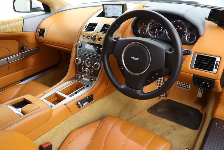 アストンマーティン DB9 Coupe TouchtronicⅡ オプションカラー