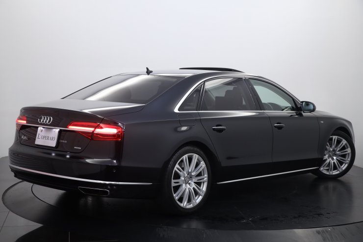 アウディ A8 L 4.0 TFSIクワトロ Audiデザインセレクション 茶革 ...
