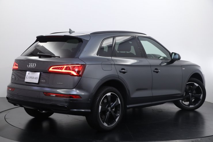 アウディ Q5 Sライン コンペティション 250台限定車 ワン