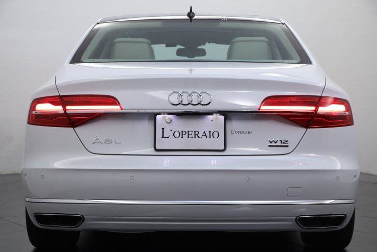 アウディ A8 A8L W12 Quattro ベージュレザー パノラマ