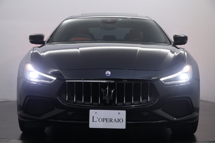 マセラティ ギブリ S GranSport 現行モデル ワンオーナー サンルーフ