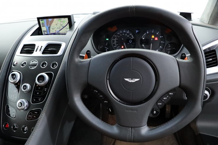 アストンマーティン ヴァンキッシュ TouchtronicⅢ 2015年モデル