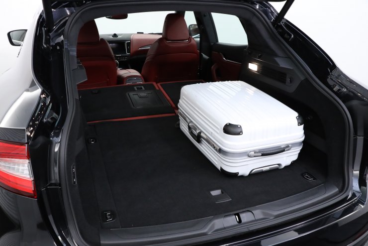 マセラティ レヴァンテ 納車記念セット Maserati マセラティレヴァンテ