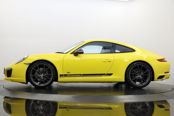 ポルシェ 911(Type991) カレラT PDK 最終モデル カレラTインテリアPKG