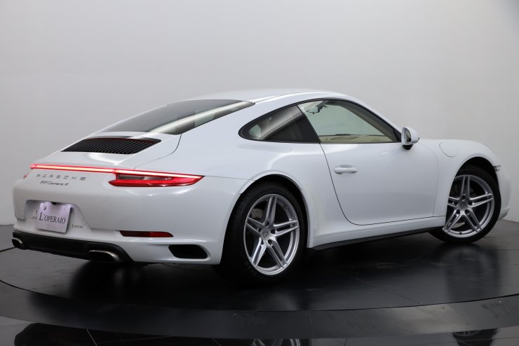 未使用に近い PORSCHE DESIGN ポルシェ レザージャケット 白 L 