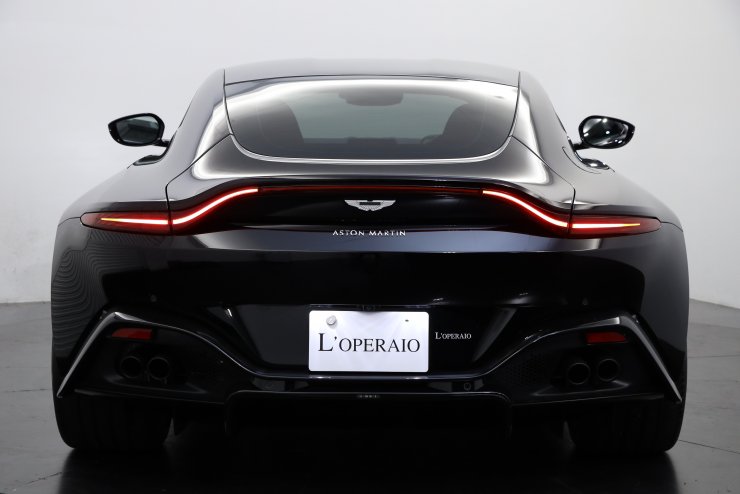 アストンマーティン ヴァンテージ 現行モデル 正規ディーラー車 ワン