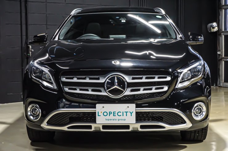 メルセデスベンツ GLAクラス GLA220 4マチック ハーマンカードン