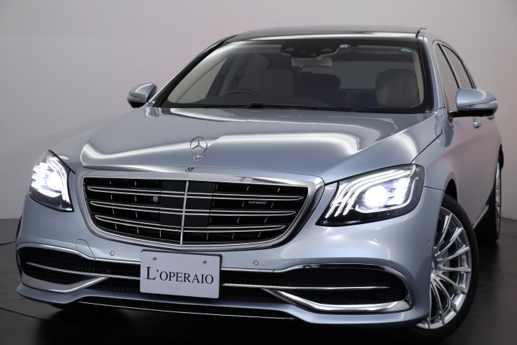 メルセデスベンツ マイバッハ S560マイバッハ 4人乗り ファースト