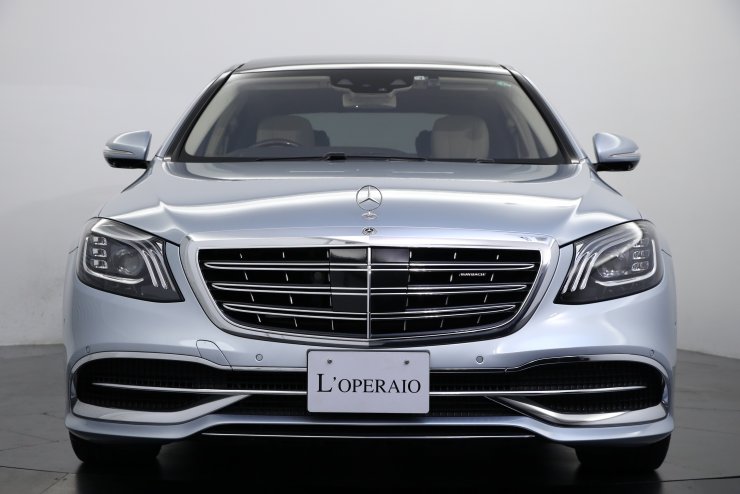 メルセデスベンツ マイバッハ S560マイバッハ 4人乗り ファースト