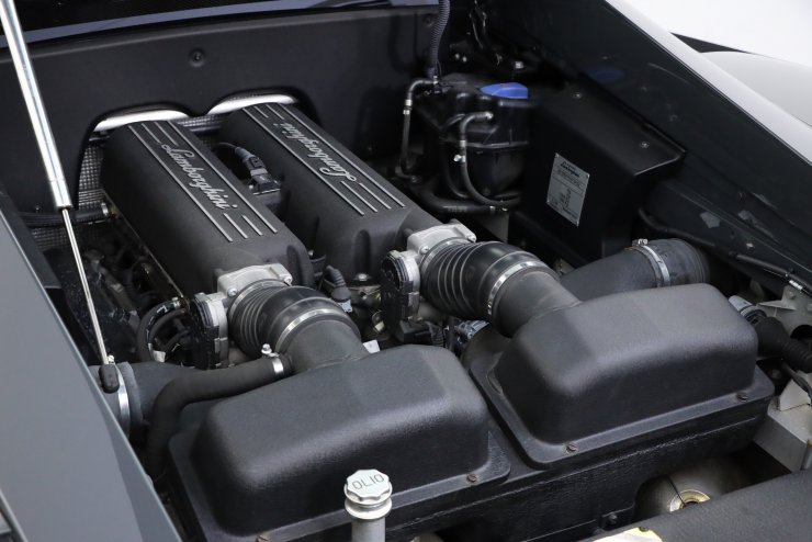 ランボルギーニ ガヤルド Super Leggera e-gear 4WD 正規ディーラー車